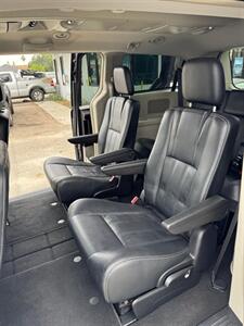 2016 Chrysler Town and Country Touring   - Photo 12 - Van Nuys, CA 91402