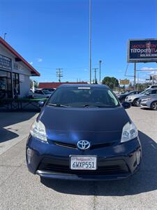 2012 Toyota Prius Three   - Photo 2 - Van Nuys, CA 91402