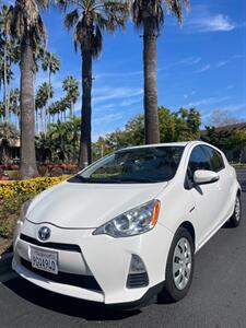 2014 Toyota Prius c One   - Photo 3 - Van Nuys, CA 91402