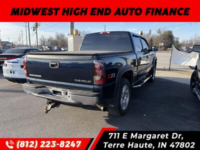 2005 Chevrolet Silverado 1500 LS 4dr Crew Cab LS   - Photo 2 - Terre Haute, IN 47802