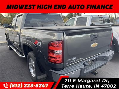 2011 Chevrolet Silverado 1500 LT   - Photo 3 - Terre Haute, IN 47802