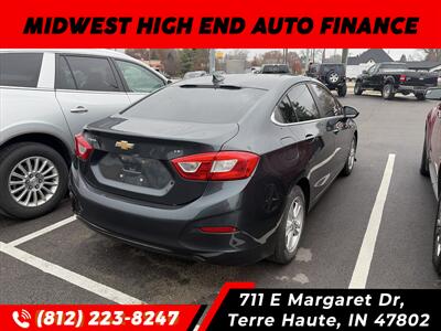 2017 Chevrolet Cruze LT Auto - Photo 2 - Terre Haute, IN 47802
