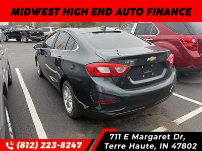 2017 Chevrolet Cruze LT Auto - Photo 3 - Terre Haute, IN 47802