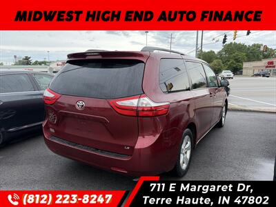 2015 Toyota Sienna LE 8-Passenger - Photo 2 - Terre Haute, IN 47802
