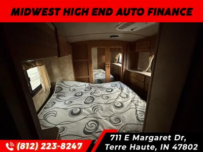 2015 CROSSROADS SUNSET TRAIL SF33 RL   - Photo 15 - Terre Haute, IN 47802