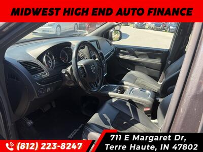 2018 Dodge Grand Caravan SXT - Photo 5 - Terre Haute, IN 47802