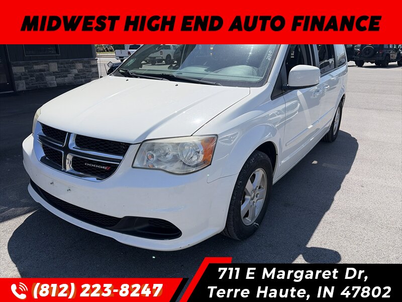 2012 Dodge Grand Caravan SXT   - Photo 1 - Terre Haute, IN 47802