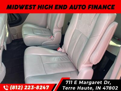 2014 Chrysler Town & Country Limited   - Photo 6 - Terre Haute, IN 47802
