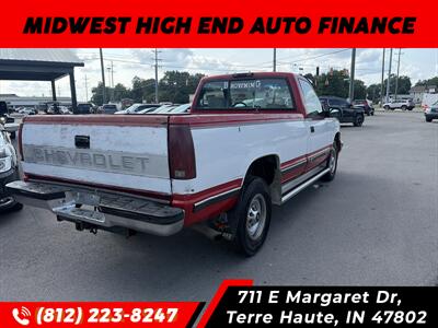 1996 Chevrolet C2500 Cheyenne   - Photo 2 - Terre Haute, IN 47802