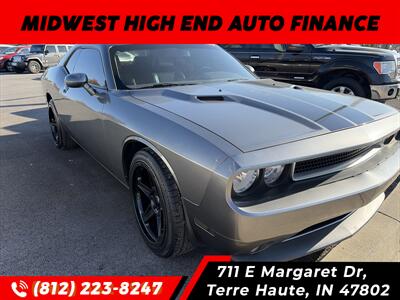2012 Dodge Challenger SXT   - Photo 1 - Terre Haute, IN 47802