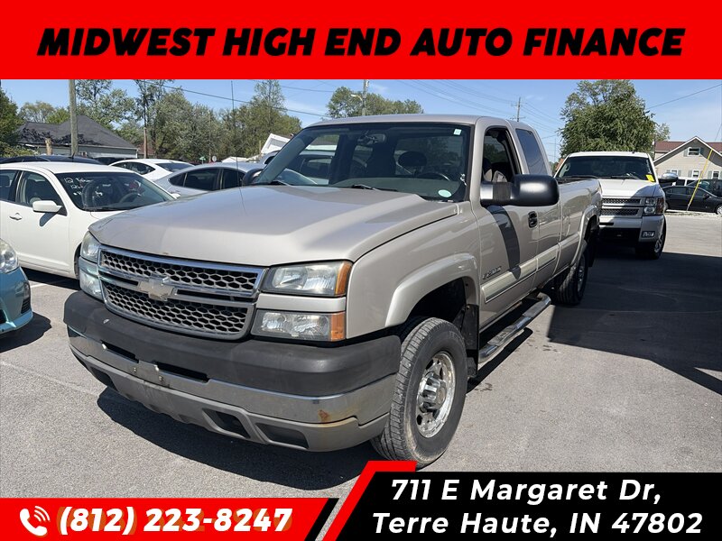 2005 Chevrolet Silverado 2500 Work Truck 4dr Extended Cab Work Truck   - Photo 1 - Terre Haute, IN 47802