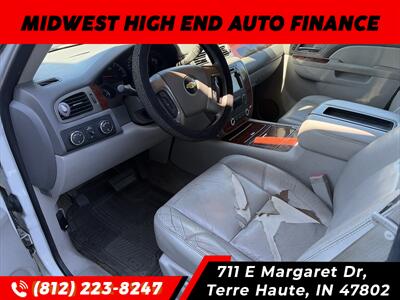 2011 Chevrolet Avalanche LTZ   - Photo 7 - Terre Haute, IN 47802