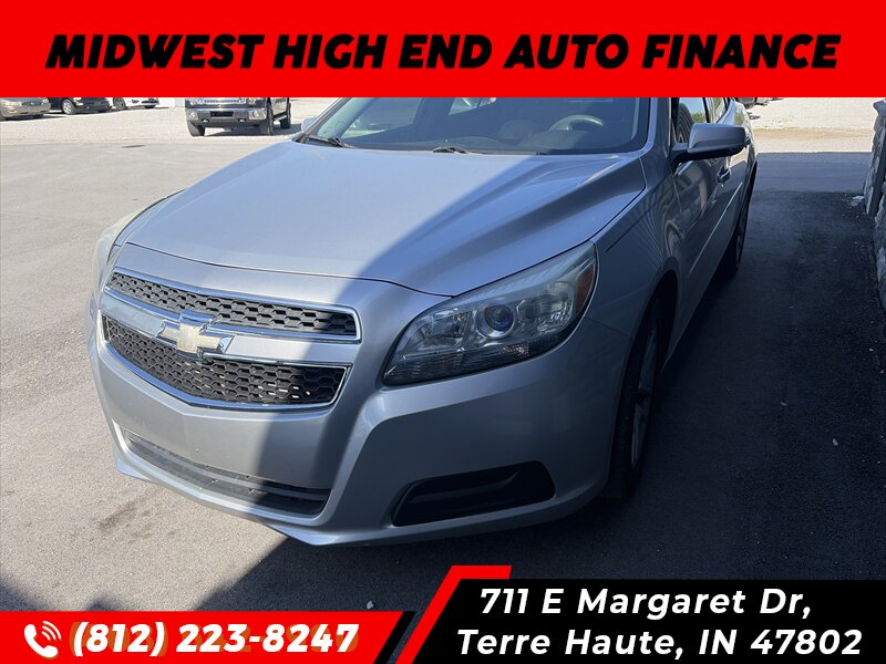 2013 Chevrolet Malibu LT   - Photo 1 - Terre Haute, IN 47802
