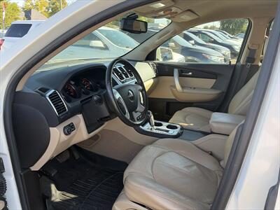 2011 GMC Acadia SLT-1   - Photo 9 - Terre Haute, IN 47802