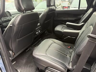 2018 Ford Expedition Limited   - Photo 9 - Terre Haute, IN 47802