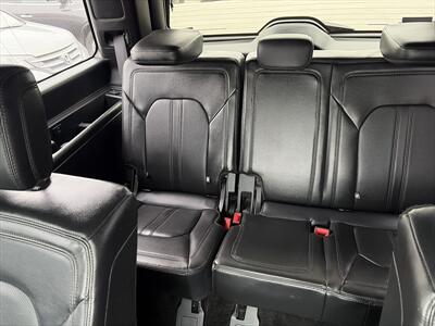 2018 Ford Expedition Limited   - Photo 10 - Terre Haute, IN 47802