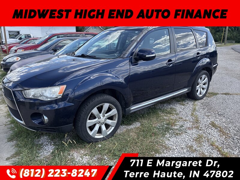 2010 Mitsubishi Outlander XLS - Photo 1 - Terre Haute, IN 47802