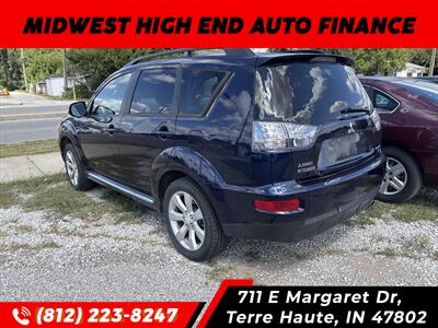 2010 Mitsubishi Outlander XLS   - Photo 2 - Terre Haute, IN 47802
