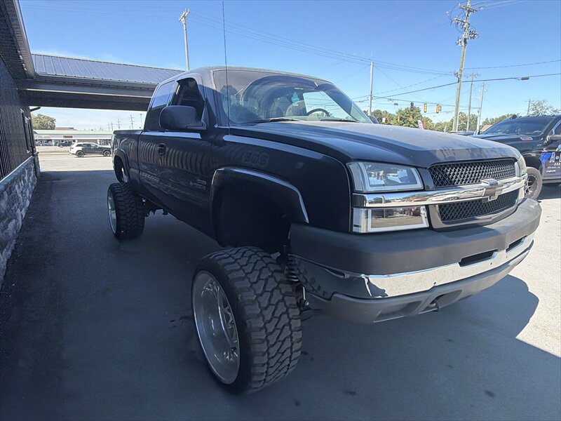 2003 Chevrolet Silverado 2500 4dr Extended Cab