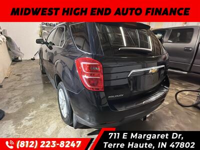 2017 Chevrolet Equinox LT   - Photo 3 - Terre Haute, IN 47802