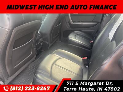 2011 GMC Acadia SLT-2   - Photo 8 - Terre Haute, IN 47802