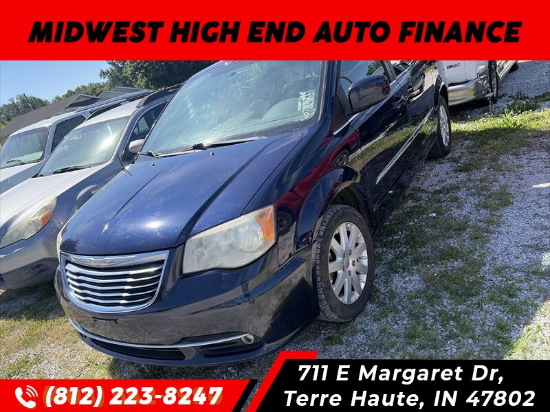 2012 Chrysler Town & Country Touring   - Photo 1 - Terre Haute, IN 47802