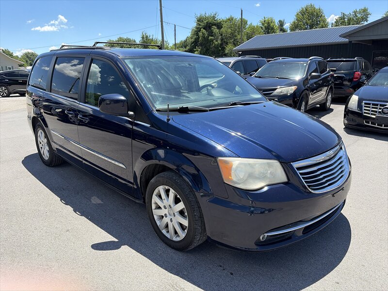 2012 Chrysler Town & Country Touring