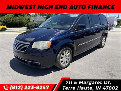 2012 Chrysler Town & Country Touring - Photo 4 - Terre Haute, IN 47802