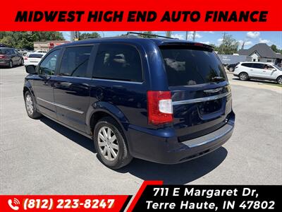 2012 Chrysler Town & Country Touring - Photo 3 - Terre Haute, IN 47802