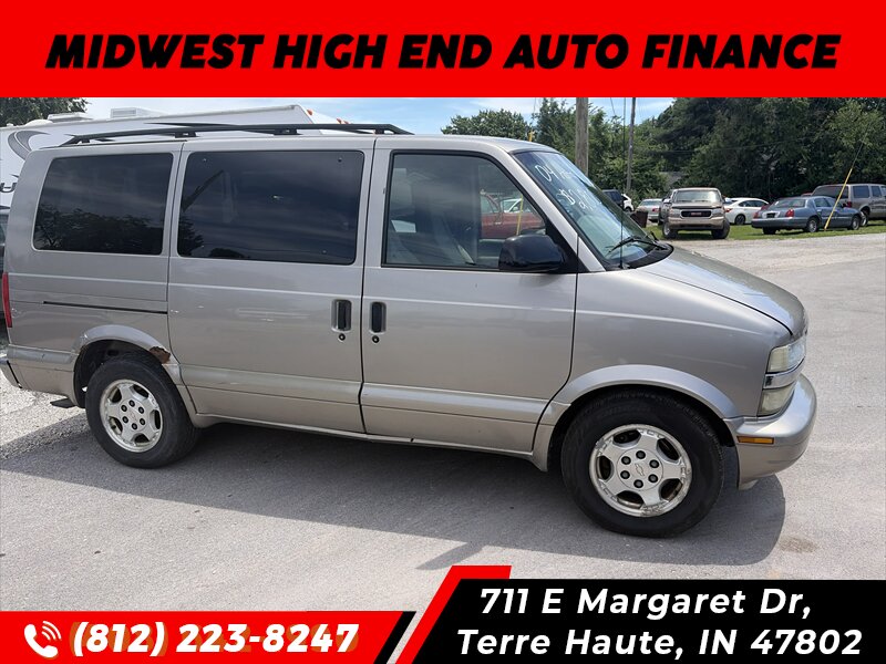 2004 Chevrolet Astro -'s photo