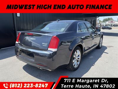 2018 Chrysler 300 Limited   - Photo 3 - Terre Haute, IN 47802