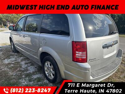 2010 Chrysler Town & Country Touring   - Photo 3 - Terre Haute, IN 47802