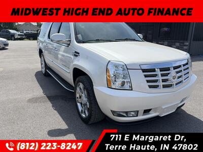 2013 Cadillac Escalade ESV Luxury - Photo 2 - Terre Haute, IN 47802