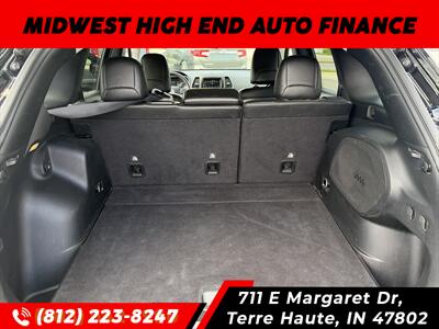 2020 Jeep Cherokee Latitude Plus - Photo 8 - Terre Haute, IN 47802