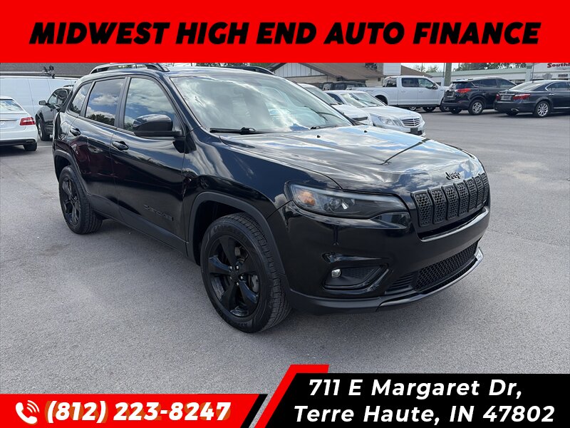 2020 Jeep Cherokee Latitude Plus   - Photo 1 - Terre Haute, IN 47802