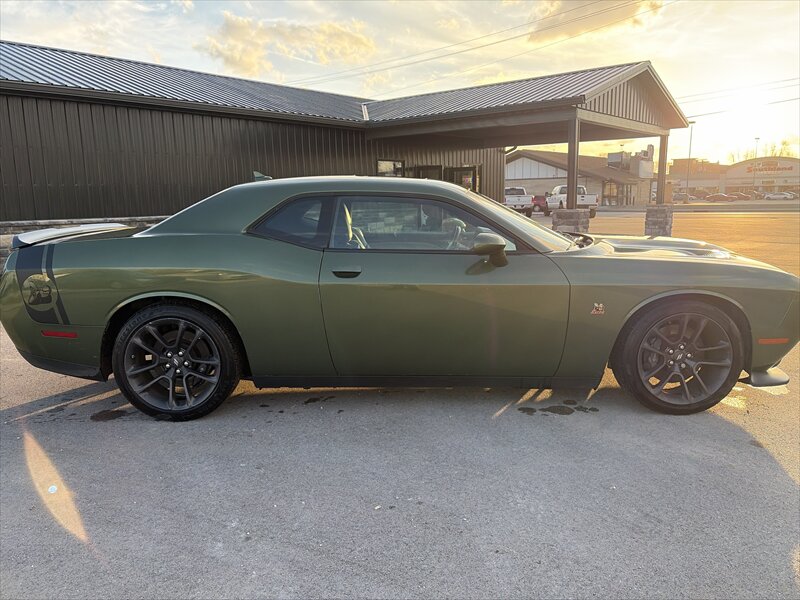 2022 Dodge Challenger R/T Scat Pack  