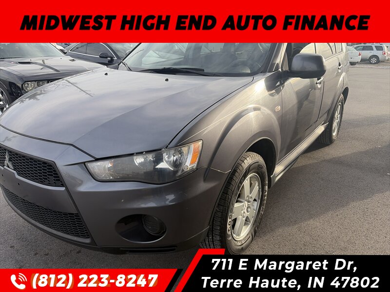 2010 Mitsubishi Outlander ES   - Photo 1 - Terre Haute, IN 47802