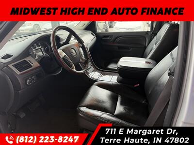 2010 Cadillac Escalade ESV   - Photo 5 - Terre Haute, IN 47802