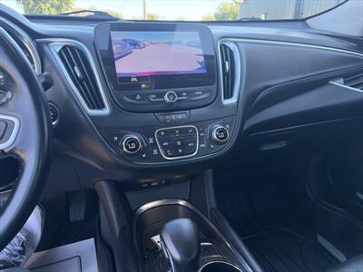 2023 Chevrolet Malibu LT   - Photo 10 - Terre Haute, IN 47802