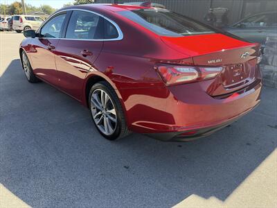 2023 Chevrolet Malibu LT   - Photo 5 - Terre Haute, IN 47802