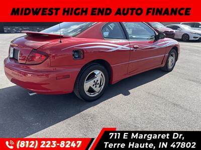 2004 Pontiac Sunfire - Photo 2 - Terre Haute, IN 47802