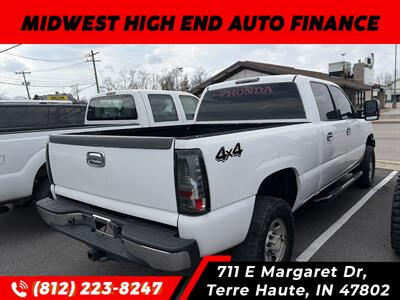 2005 Chevrolet Silverado 2500HD LS   - Photo 2 - Terre Haute, IN 47802