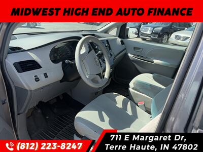 2011 Toyota Sienna Base 7-Passenger   - Photo 5 - Terre Haute, IN 47802