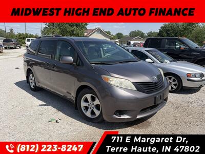 2011 Toyota Sienna Base 7-Passenger   - Photo 1 - Terre Haute, IN 47802