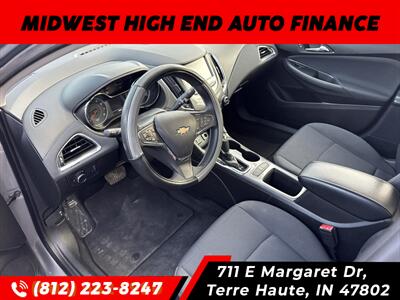 2018 Chevrolet Cruze LT Auto   - Photo 5 - Terre Haute, IN 47802