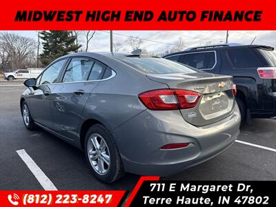 2018 Chevrolet Cruze LT Auto   - Photo 3 - Terre Haute, IN 47802