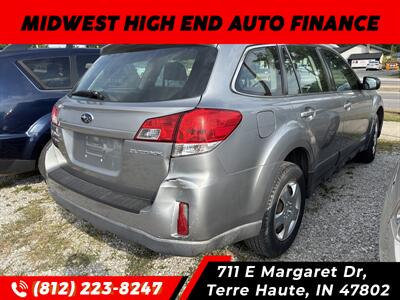 2010 Subaru Outback 2.5i   - Photo 4 - Terre Haute, IN 47802