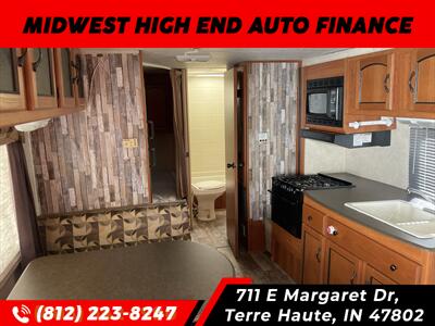 2010 COACHMEN 290BHS   - Photo 5 - Terre Haute, IN 47802