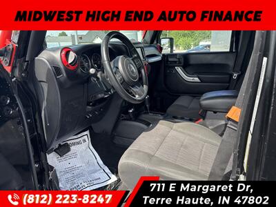 2012 Jeep Wrangler Unlimited Sahara   - Photo 5 - Terre Haute, IN 47802