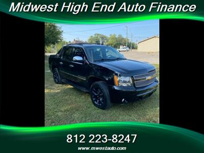 2011 Chevrolet Avalanche LTZ   - Photo 3 - Terre Haute, IN 47802